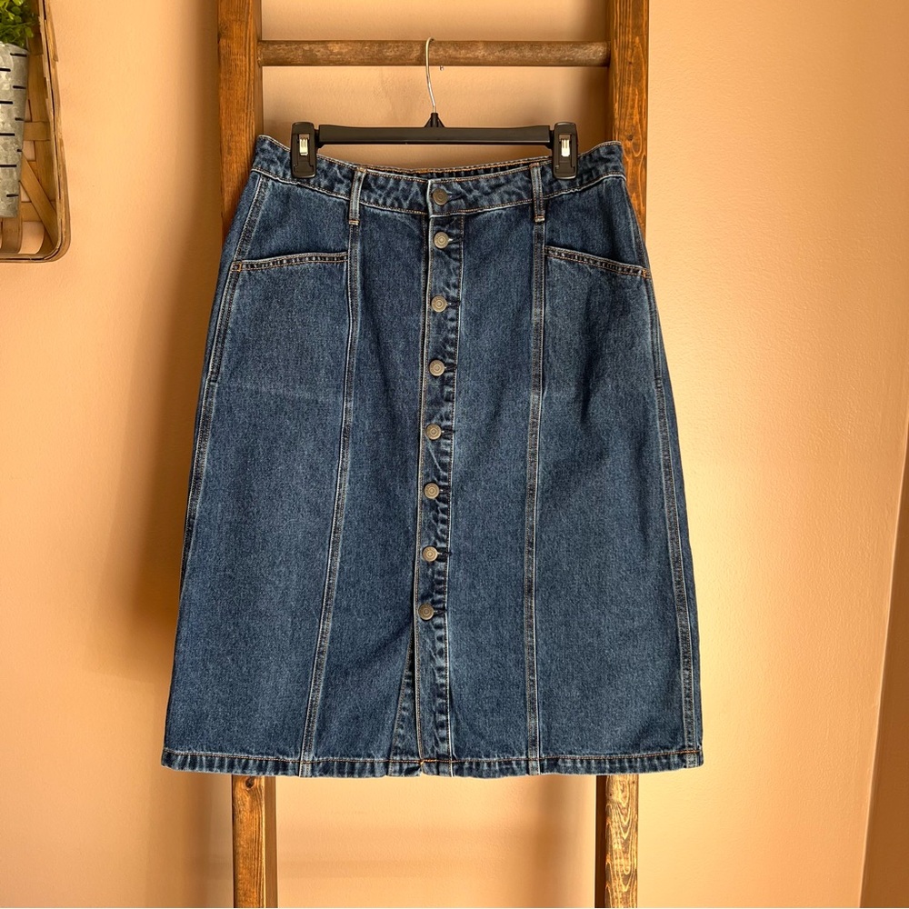 Classic Denim Button-Front Skirt